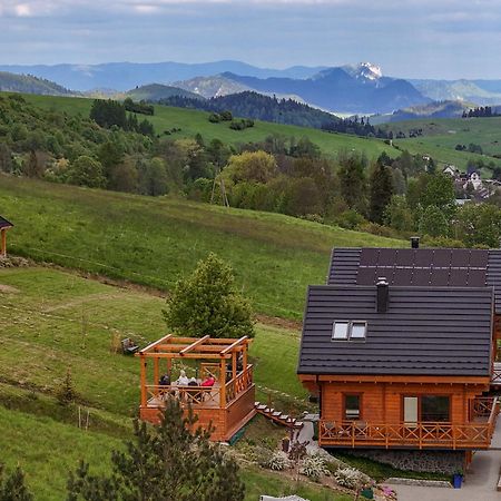 Houten Vakantiewoning "Reisnaarpolen" Royaal Ontbijt, Sauna En Hottub 차르나 구라 외부 사진