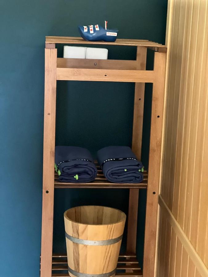 Houten Vakantiewoning "Reisnaarpolen" Royaal Ontbijt, Sauna En Hottub 차르나 구라 외부 사진