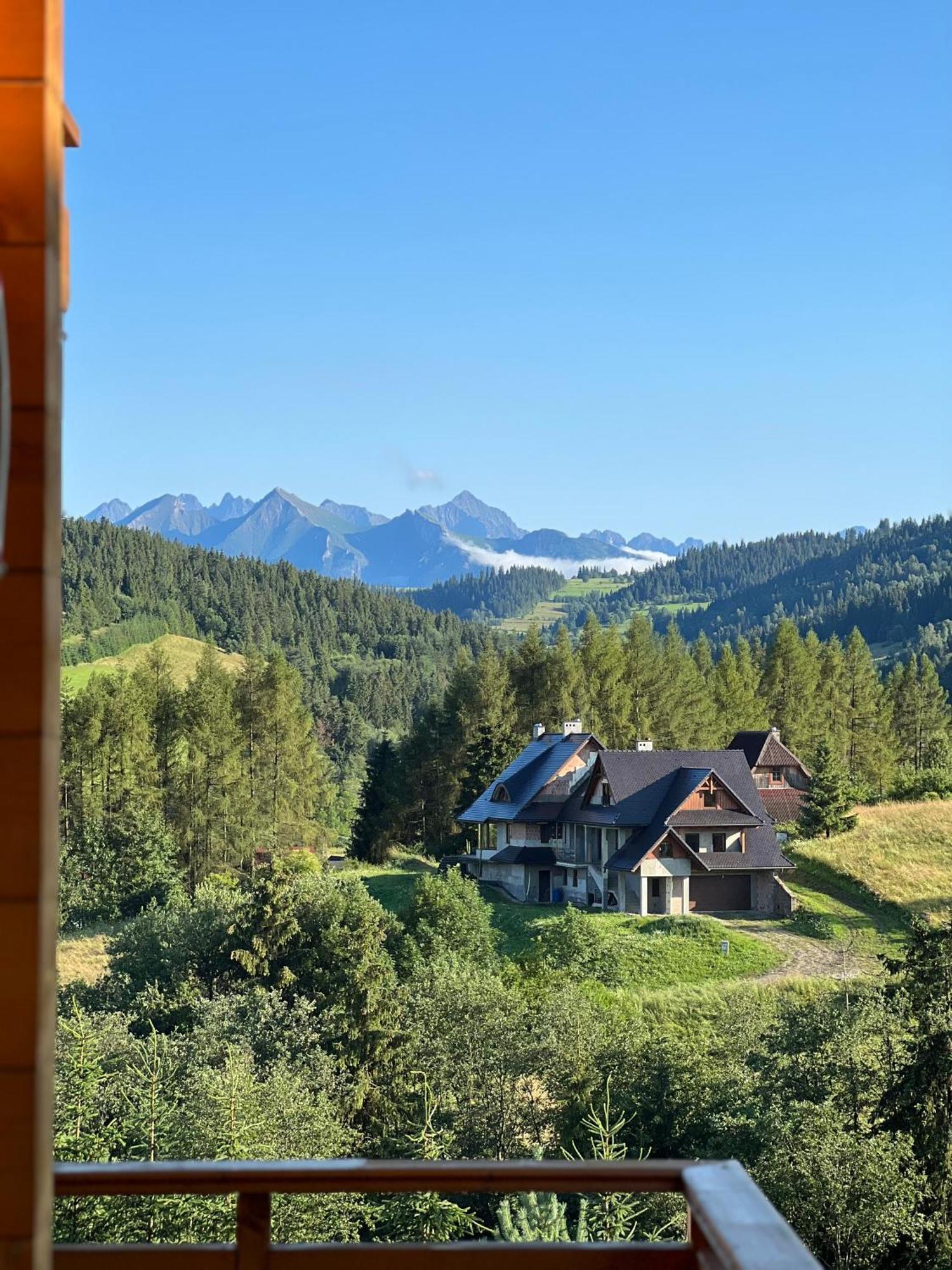 Houten Vakantiewoning "Reisnaarpolen" Royaal Ontbijt, Sauna En Hottub 차르나 구라 외부 사진
